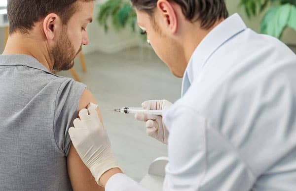 הזרקות לכאבי כתף